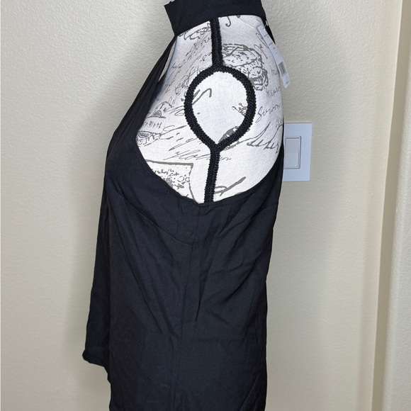 NWT ~ BEBE Black cold shoulder halter choker blouse. - Picture 4 of 5